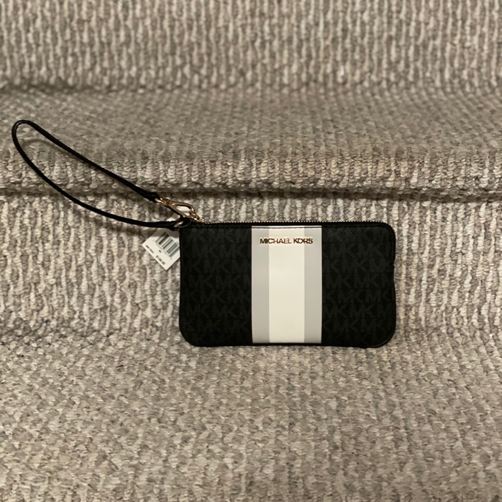 Michael Kors Jet Set Travel Wristlet NWT